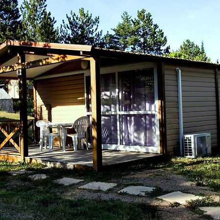 Camping Municipal La Sapinette Quillan Bagian luar foto