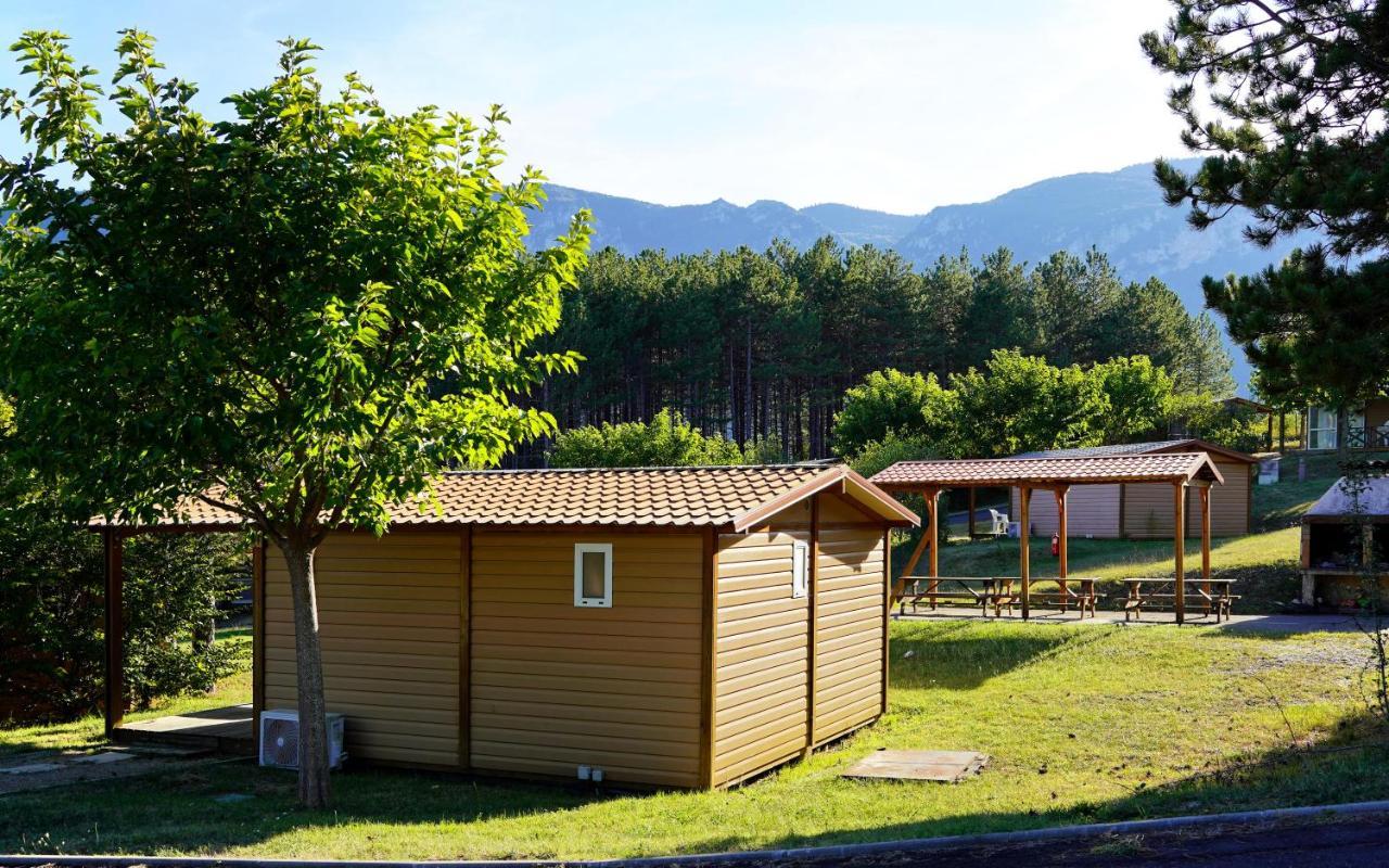 Camping Municipal La Sapinette Quillan Bagian luar foto