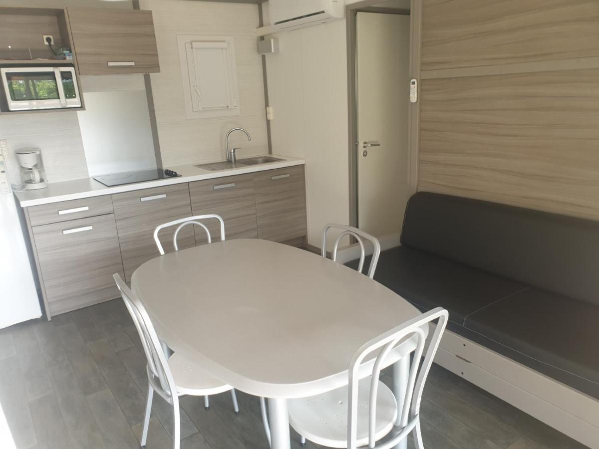 Camping Municipal La Sapinette Quillan Bagian luar foto